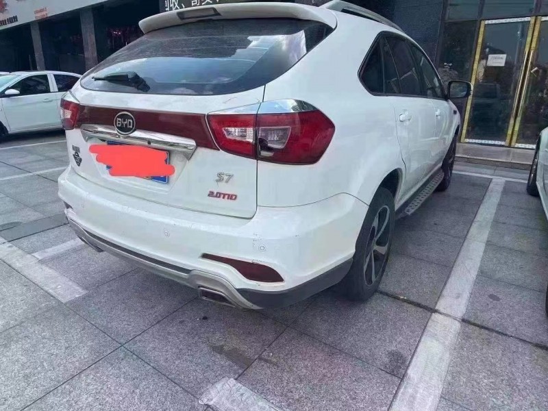 常德15年比亞迪S71