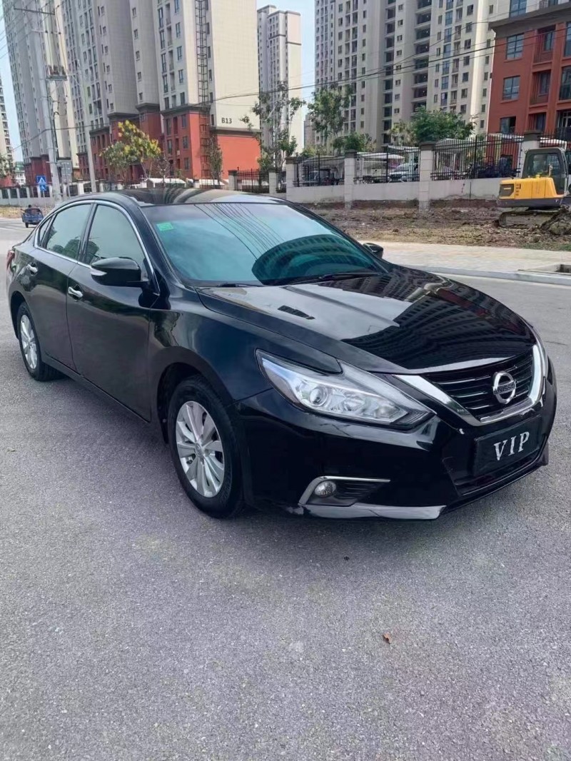 安慶19年日產天籟2
