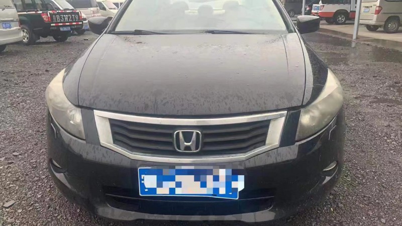 保定10年本田雅阁1