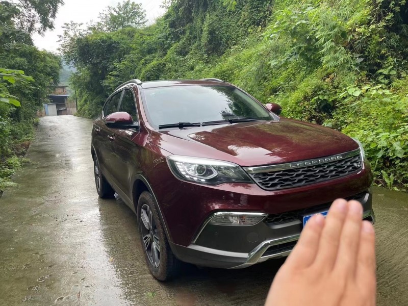 綿陽19年獵豹汽車CS102