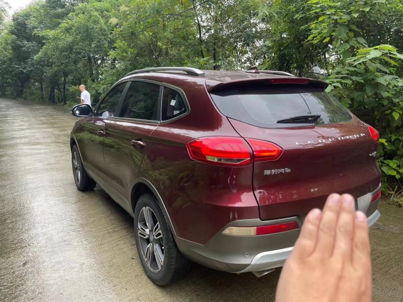 綿陽19年獵豹汽車CS104
