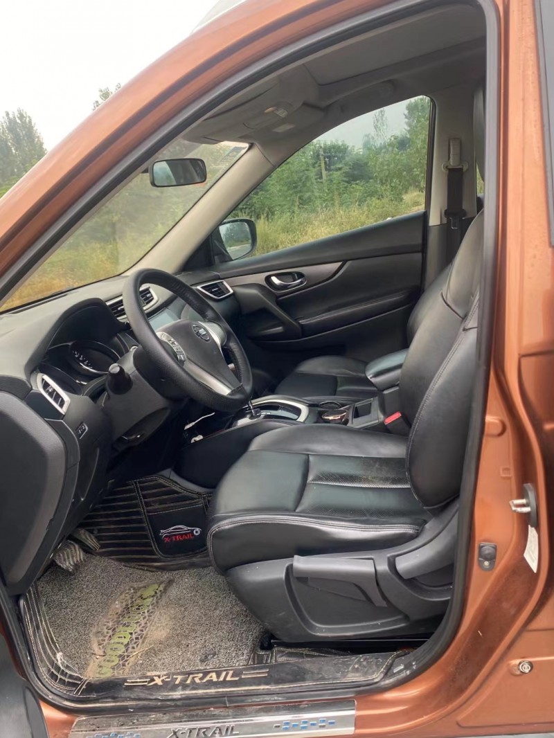 武汉14年日产奇骏7