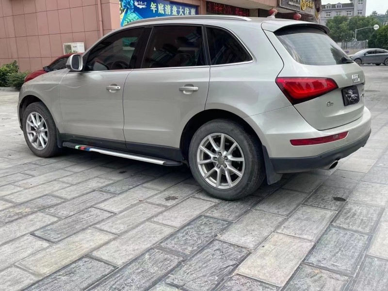 荊州17年奧迪Q54