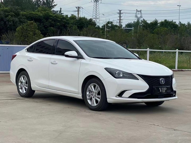 北京20年長安汽車逸動2