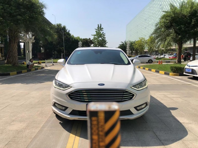 武汉17年福特蒙迪欧1