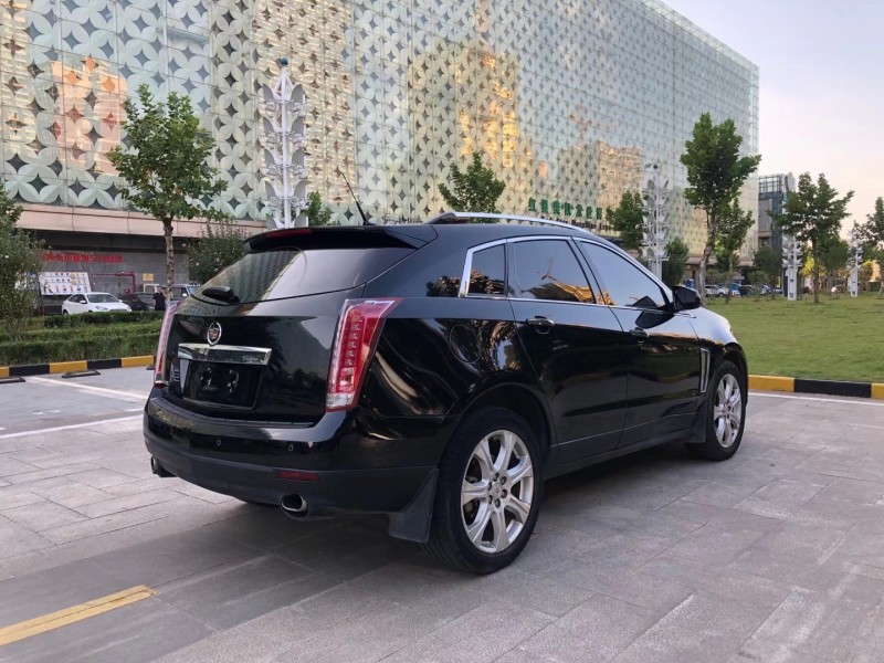 武汉15年凯迪拉克SRX2