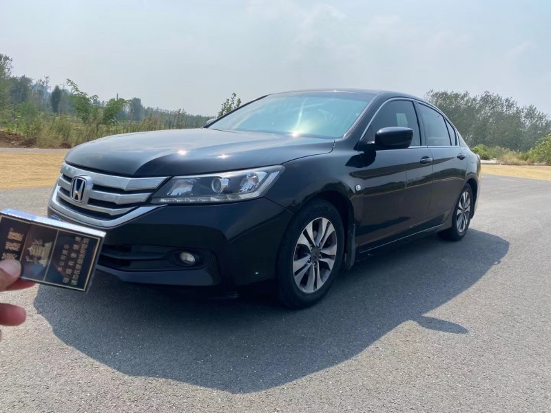 武汉15年本田雅阁3