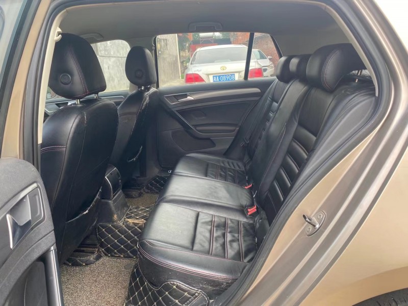 武汉14年大众高尔夫5