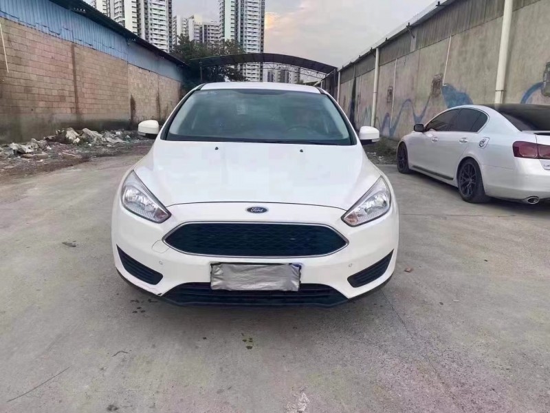 南寧18年福特福克斯1