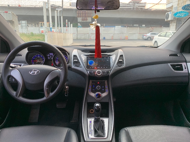 东莞16年现代朗动4