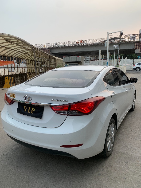 东莞16年现代朗动1