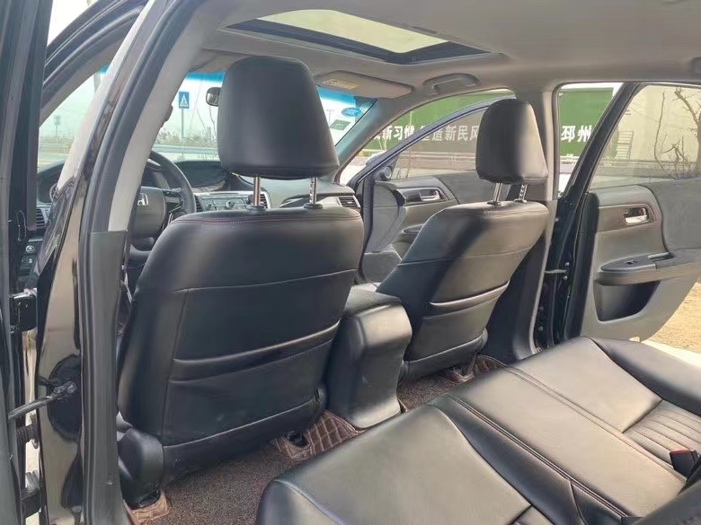 徐州17年本田雅阁7