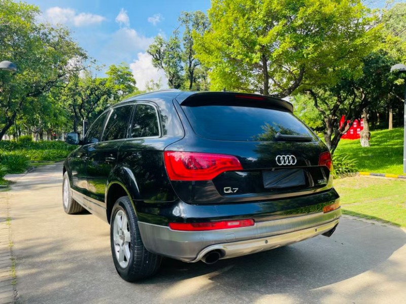 东莞11年奥迪Q78