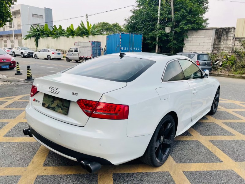 东莞11年奥迪A58