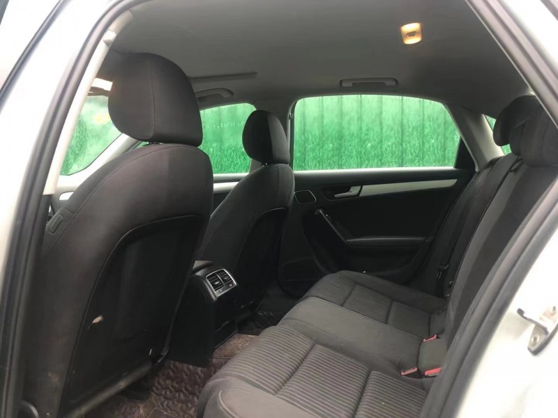 济宁15年奥迪A4L6