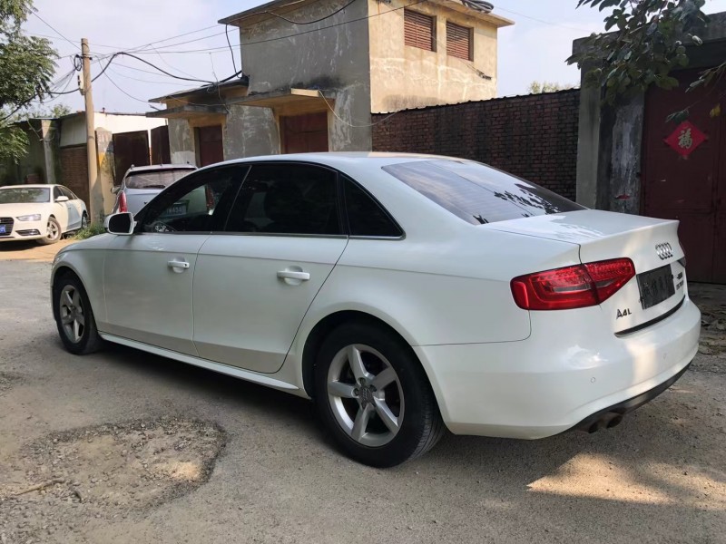 济宁14年奥迪A4L7