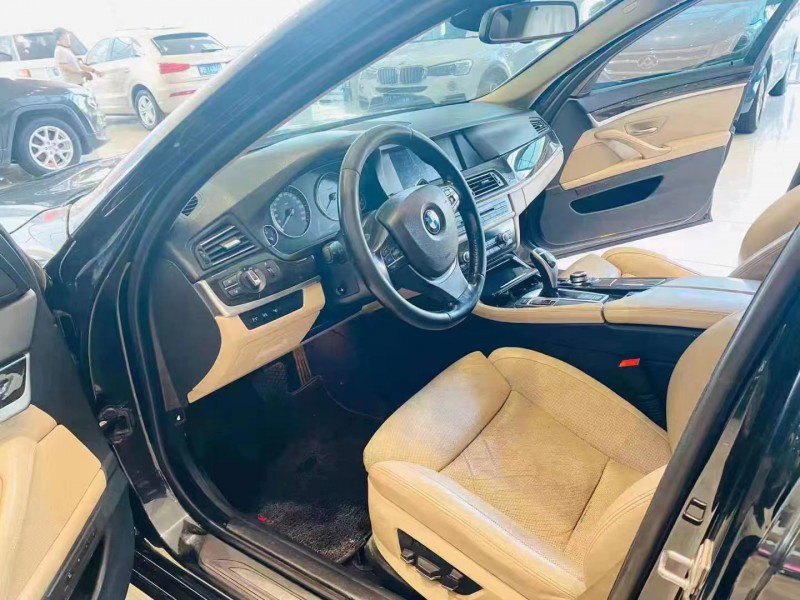 邢台11年宝马5系5