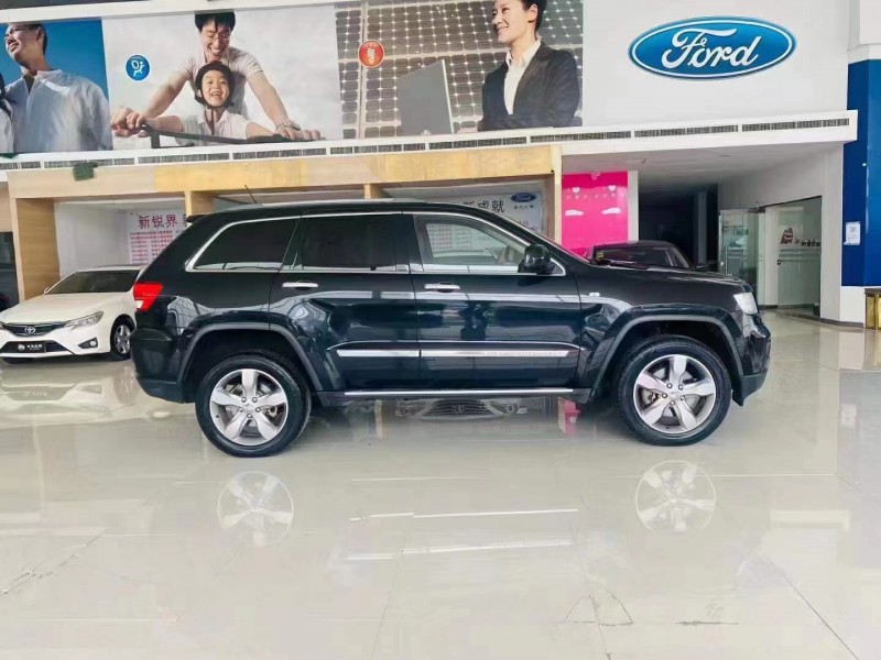 邢臺11年Jeep大切諾基2