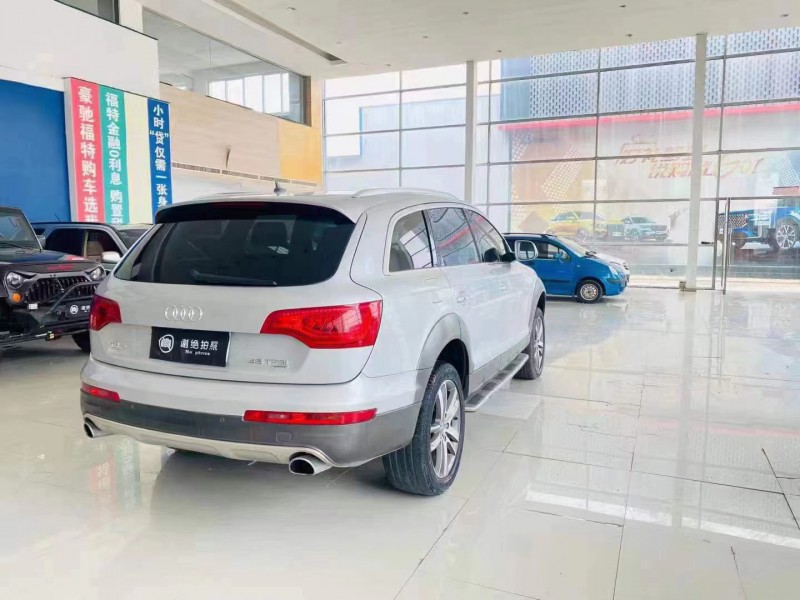 邢台10年奥迪Q77