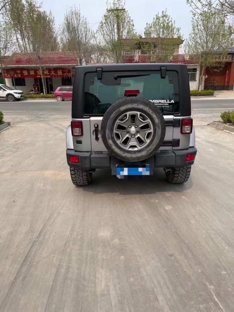 棗莊14年Jeep牧馬人9