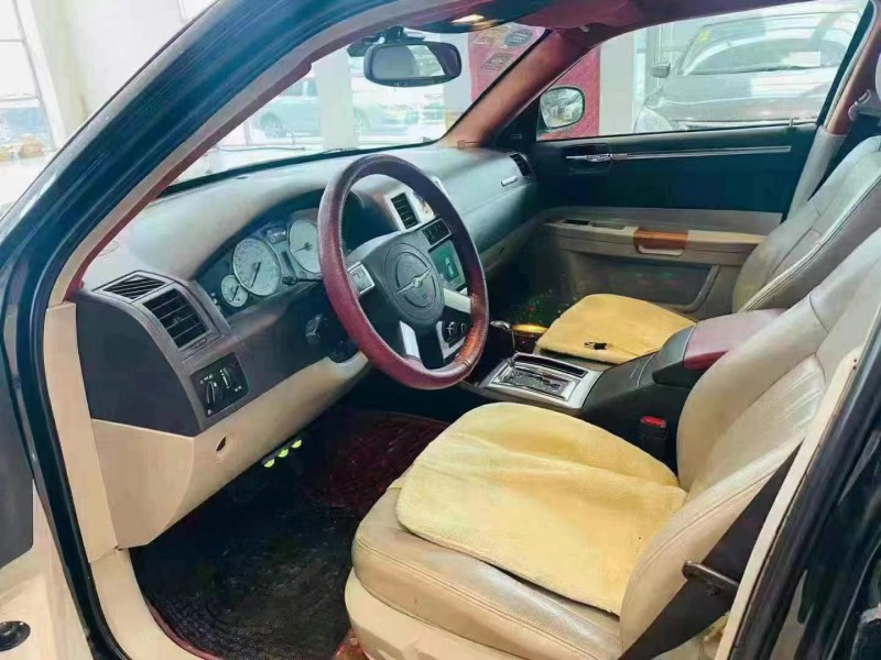 邢台09年克莱斯勒300C6