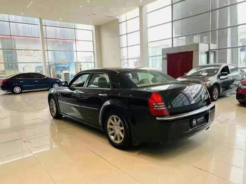 邢台09年克莱斯勒300C9