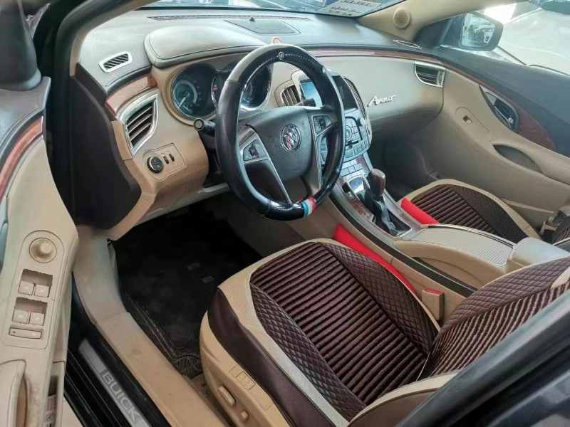 邢台12年别克君越6