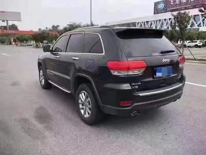 杭州16年Jeep大切諾基9