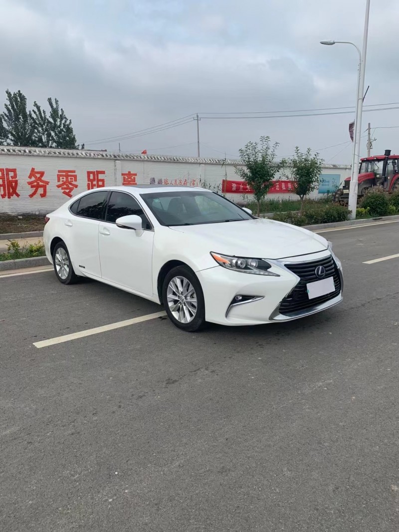 徐州14年雷克萨斯ES3