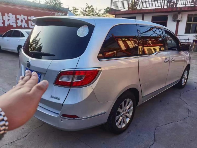 枣庄12年别克GL86