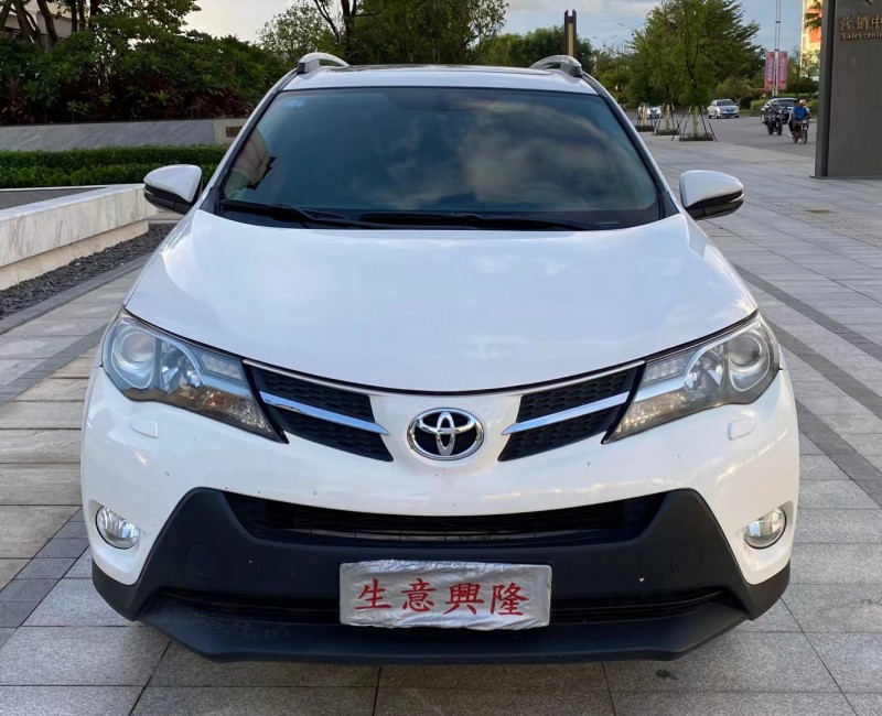 陽江14年豐田RAV41