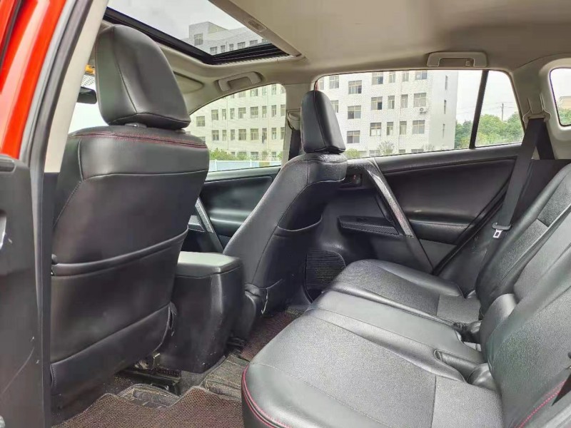 北京14年豐田RAV4榮放8