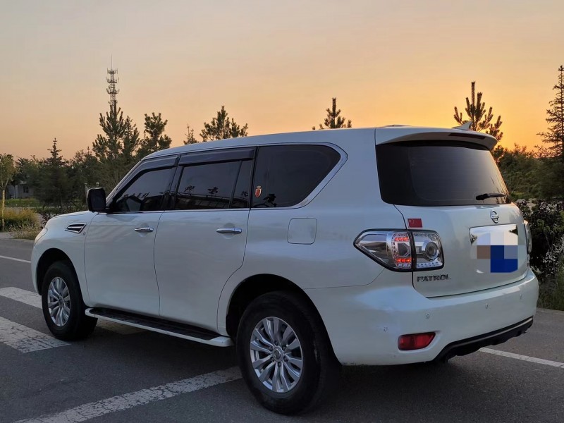 蘭州17年日產途樂1
