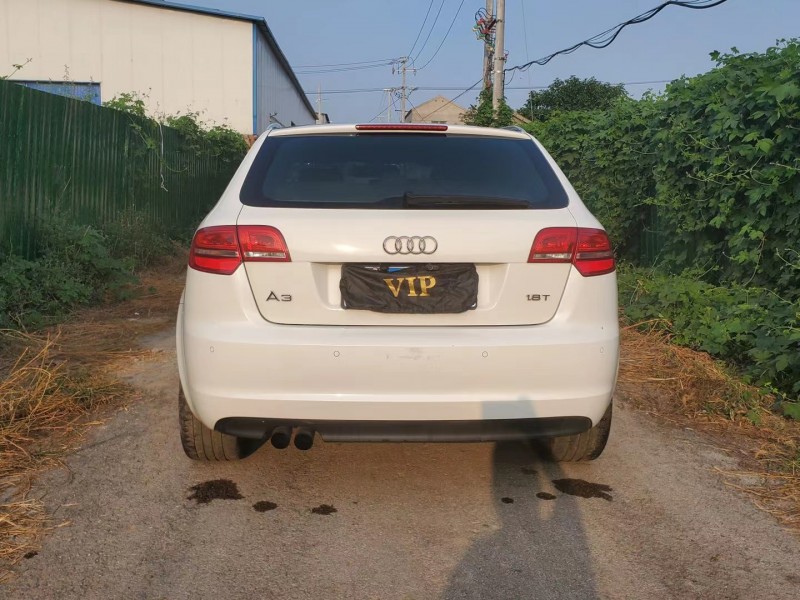 济宁11年奥迪A31