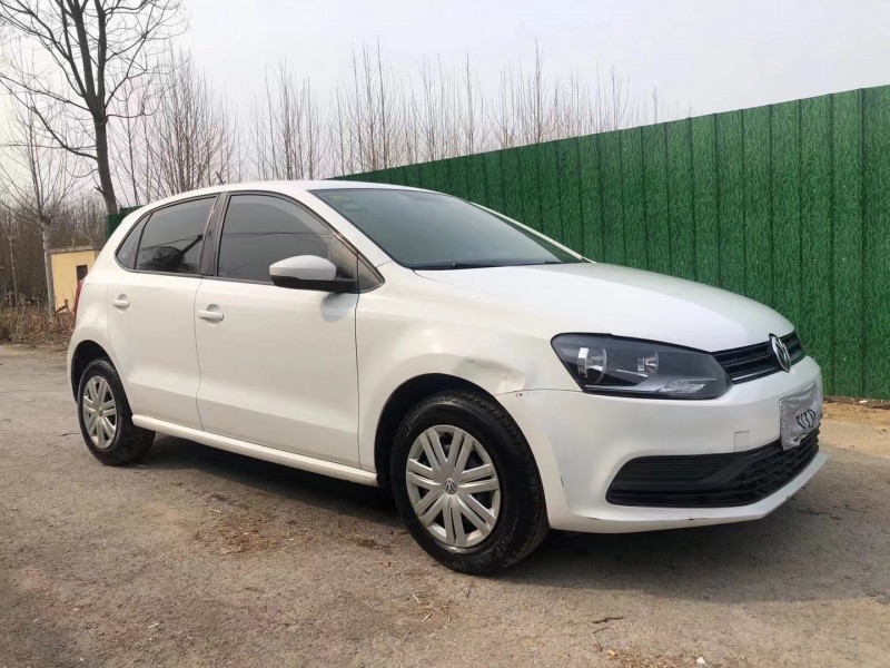 济宁19年大众polo2