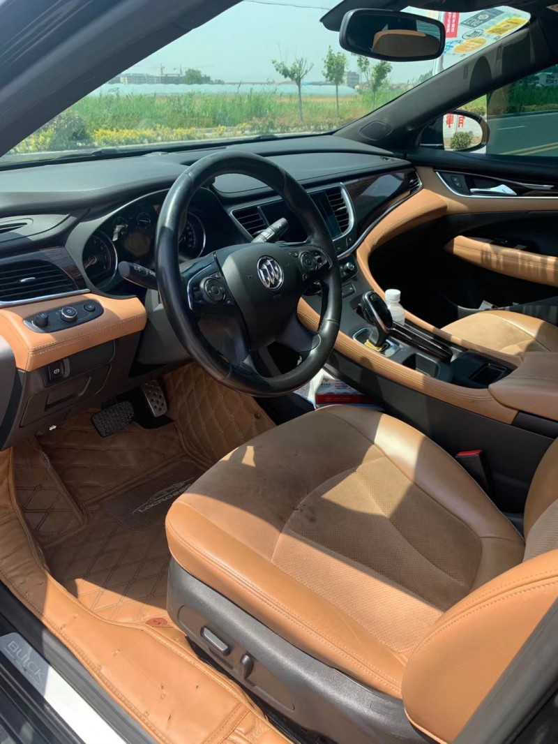 徐州16年别克君越2