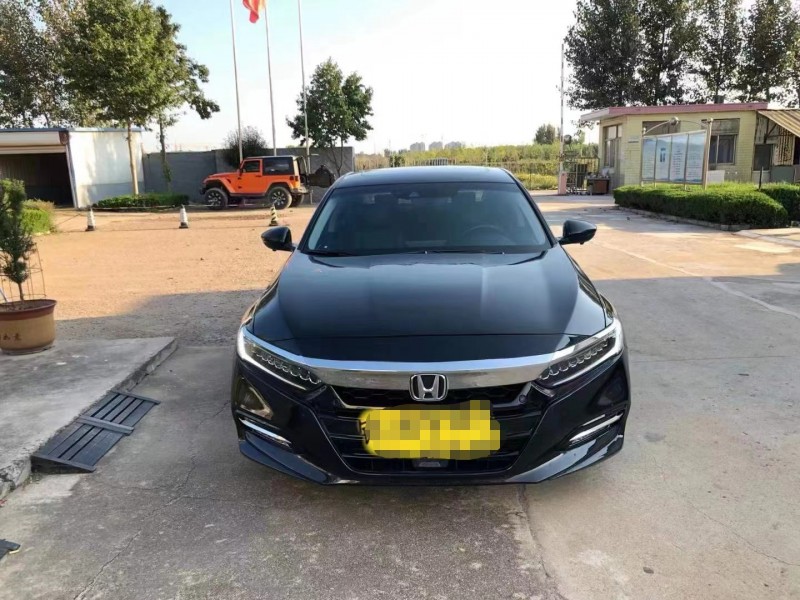 潍坊19年本田雅阁1