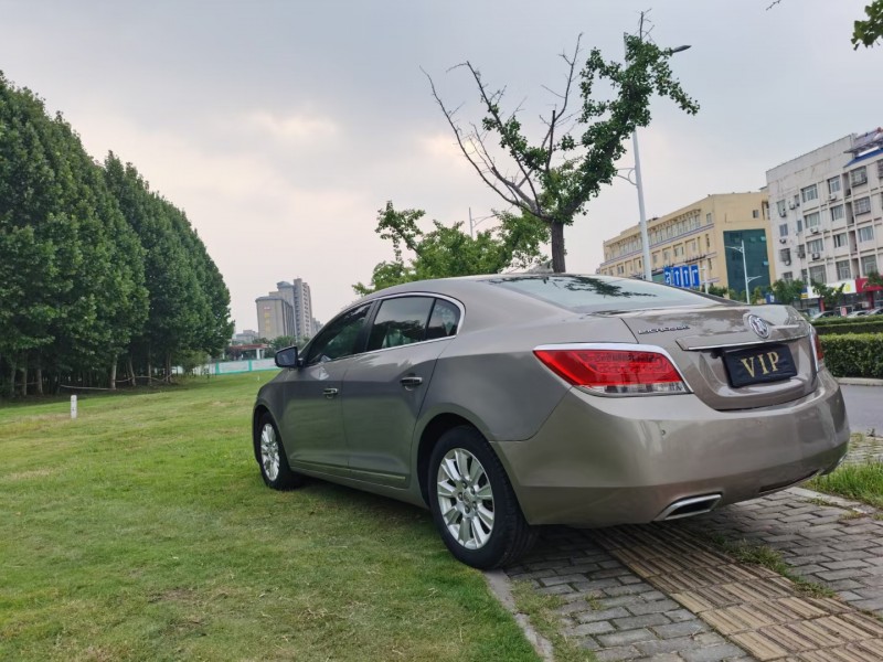 徐州11年别克君越7