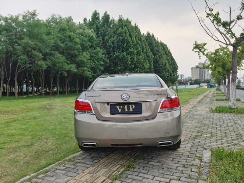 徐州11年别克君越9