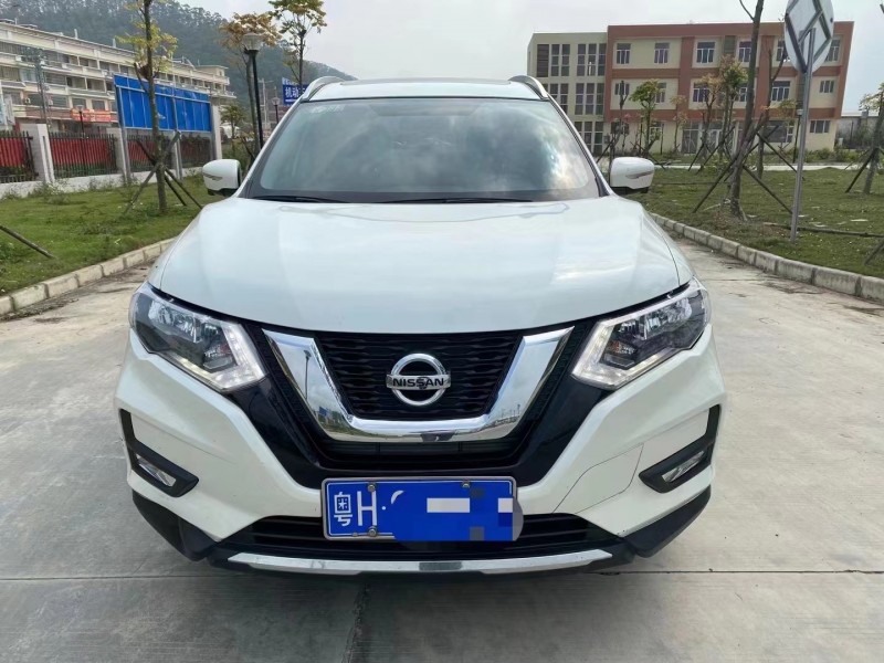 陽江18年日產奇駿1