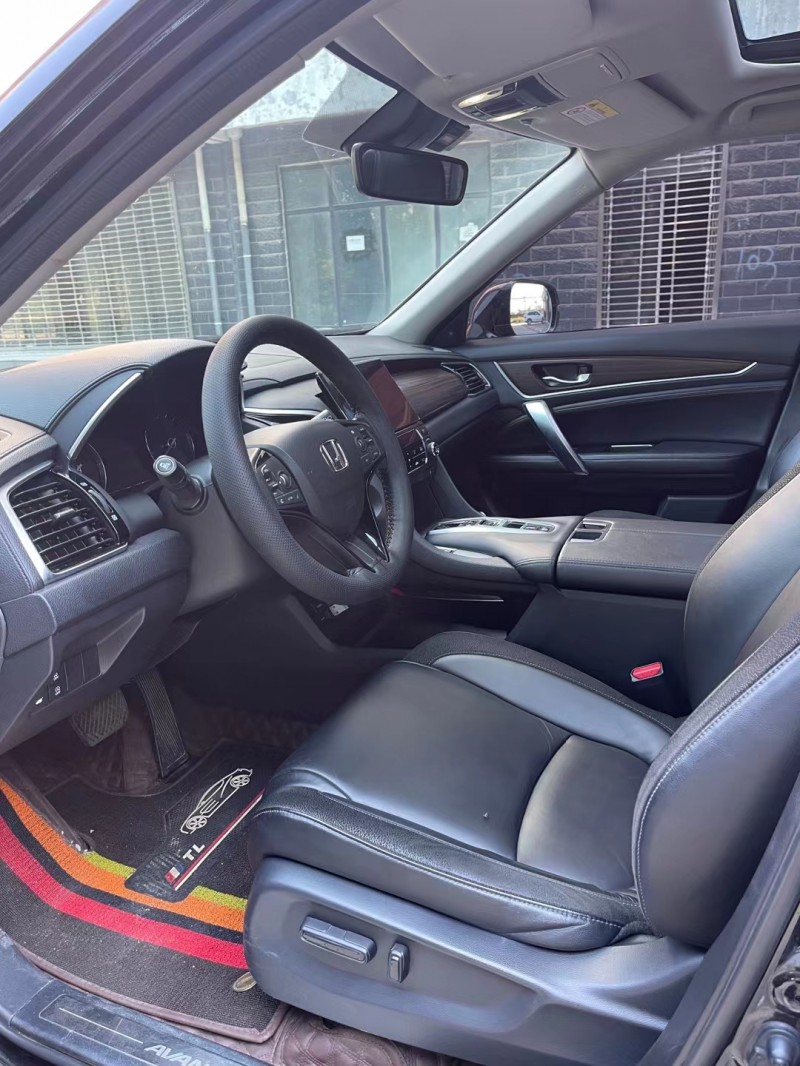 邢台17年本田冠道6