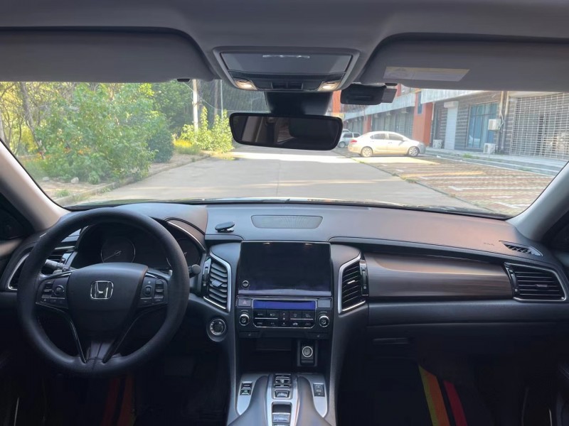 邢台17年本田冠道9