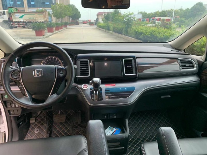 武汉19年本田艾力绅4