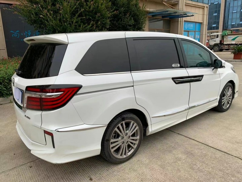 武汉19年本田艾力绅8