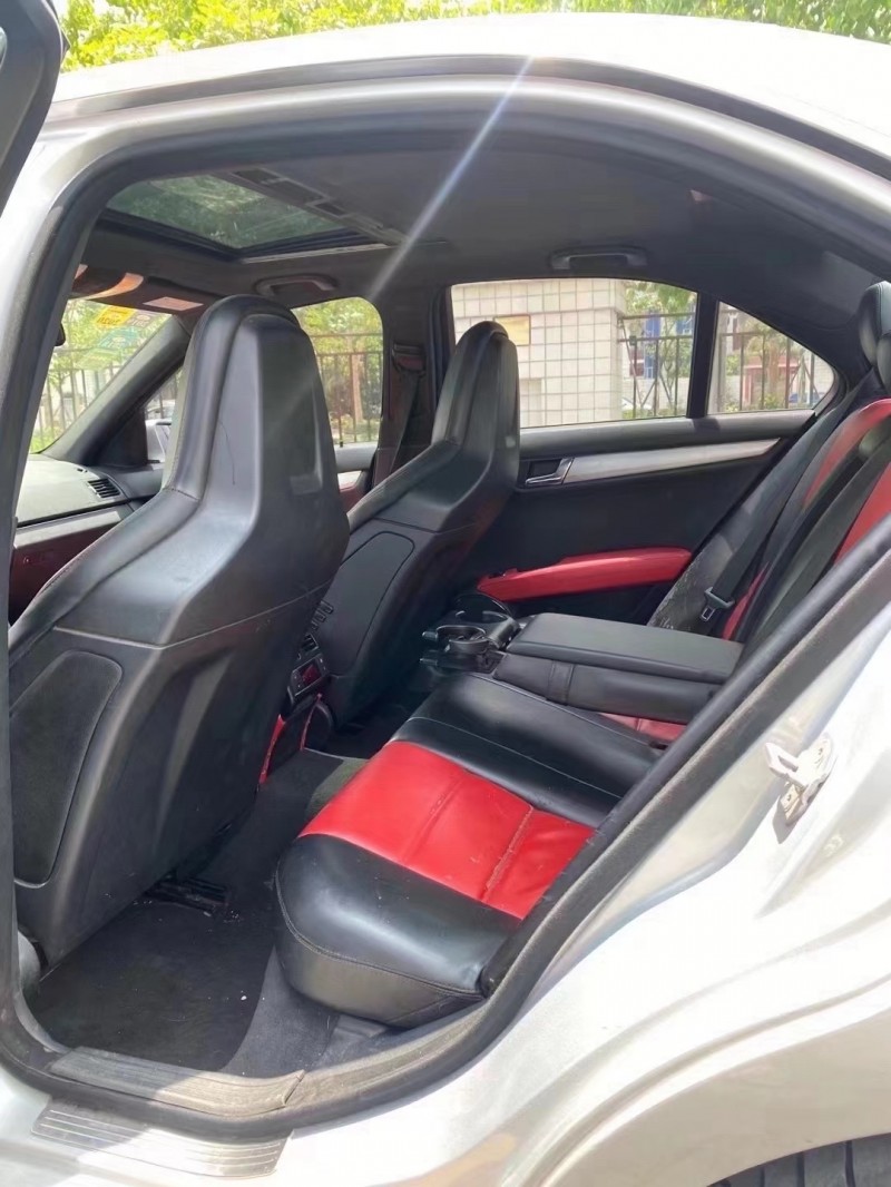 中山11年奔馳AMG C639