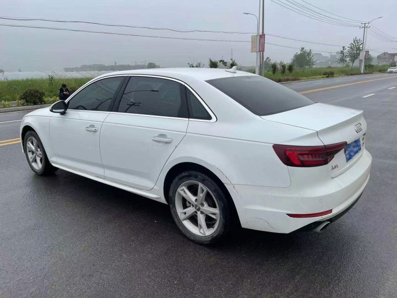 徐州18年奥迪A4L4