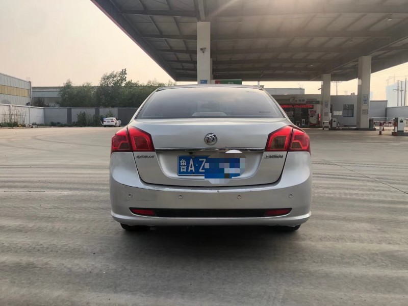 徐州14年别克凯越9