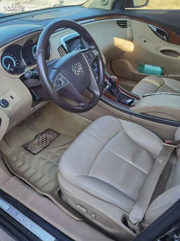 徐州12年别克君越3