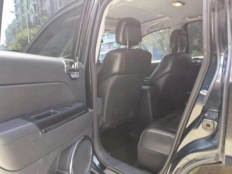 婁底12年Jeep指南者5