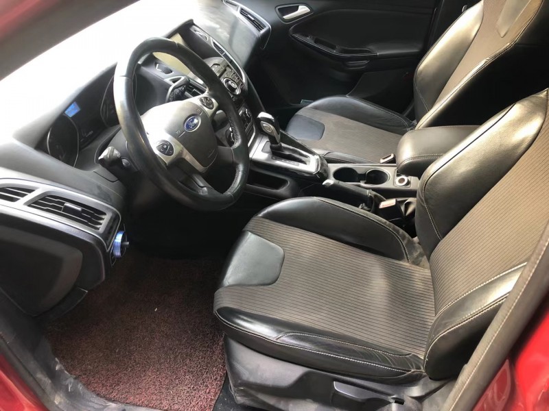 济宁15年福特福克斯3